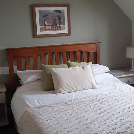 Greenbank Guest House Каландър Екстериор снимка