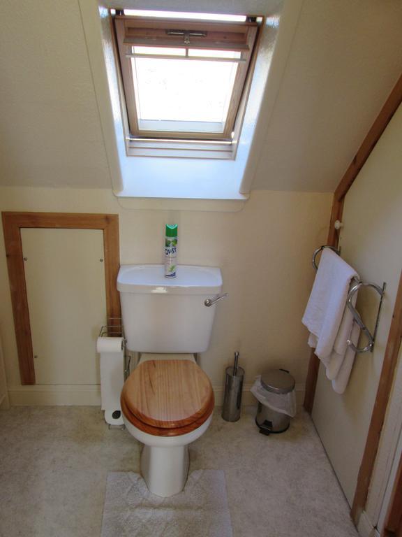 Greenbank Guest House Каландър Стая снимка