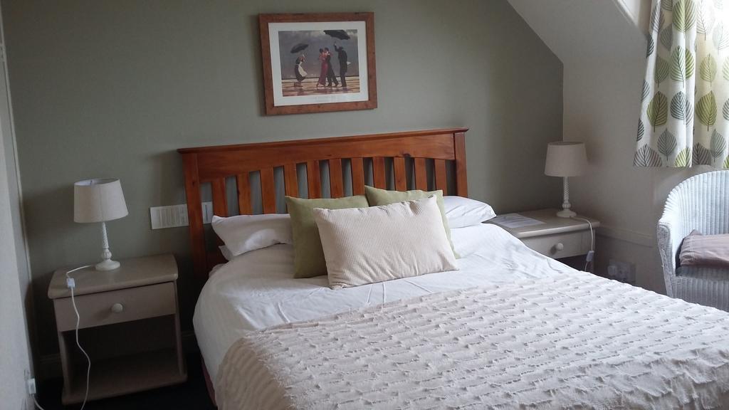 Greenbank Guest House Каландър Екстериор снимка